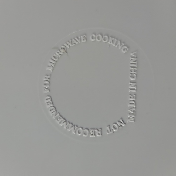 Vintage Ronald McDonald's Collectors Plates 1997 Christmas Plate 1998 Easter Egg - Picture 8 of 9